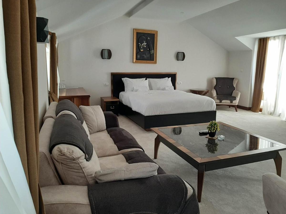 Waikiki Apartments Tivat Zewnętrze zdjęcie