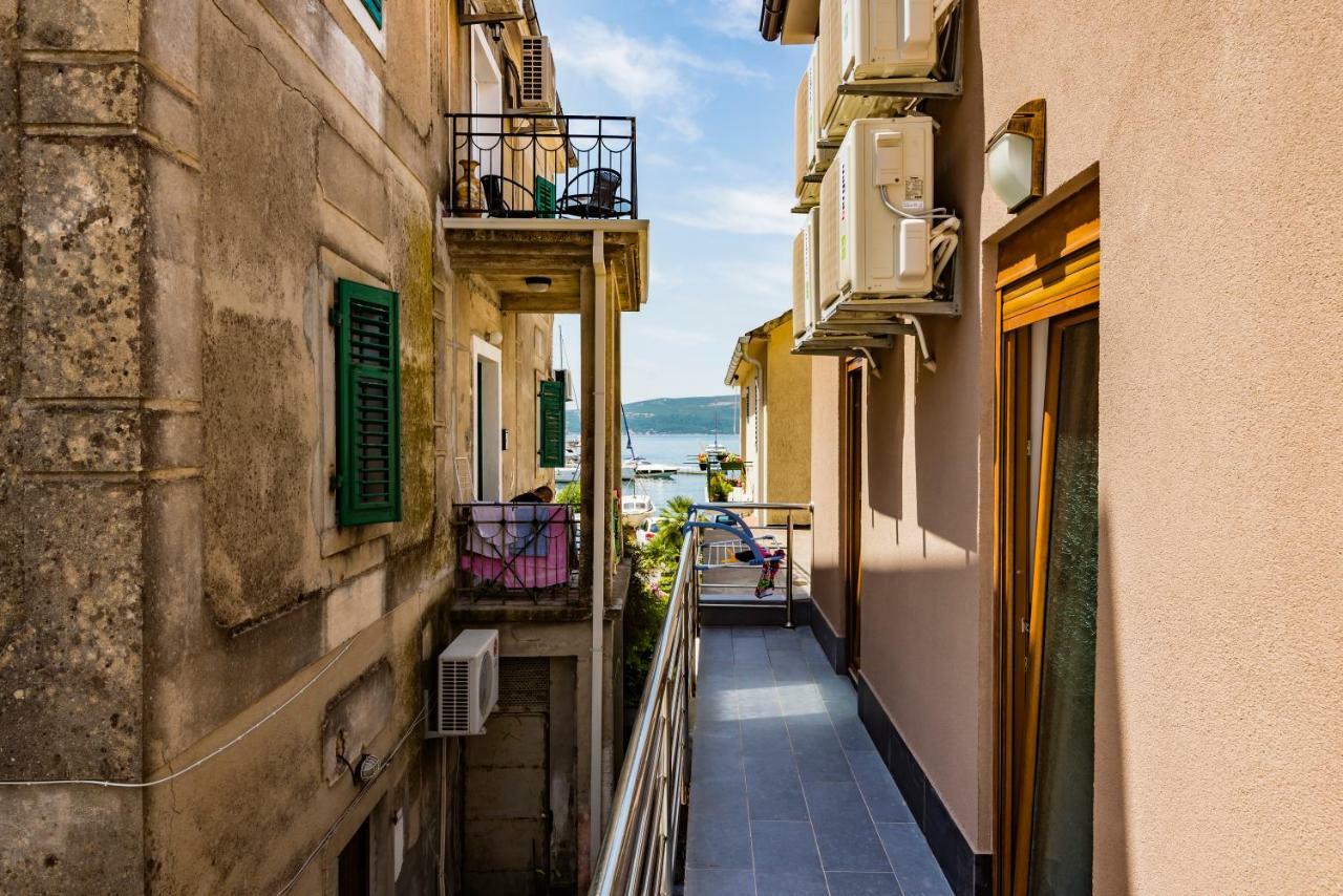 Waikiki Apartments Tivat Zewnętrze zdjęcie