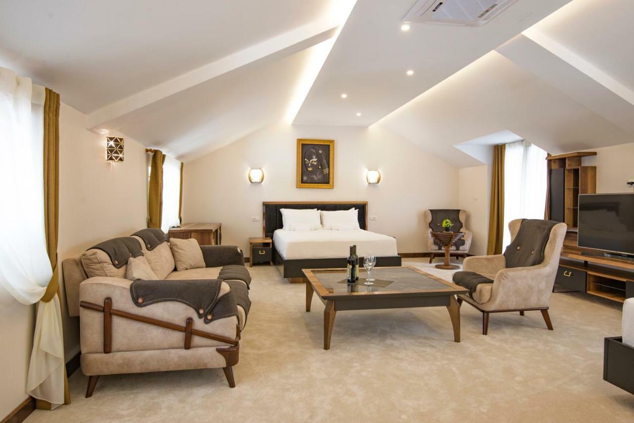 Waikiki Apartments Tivat Zewnętrze zdjęcie