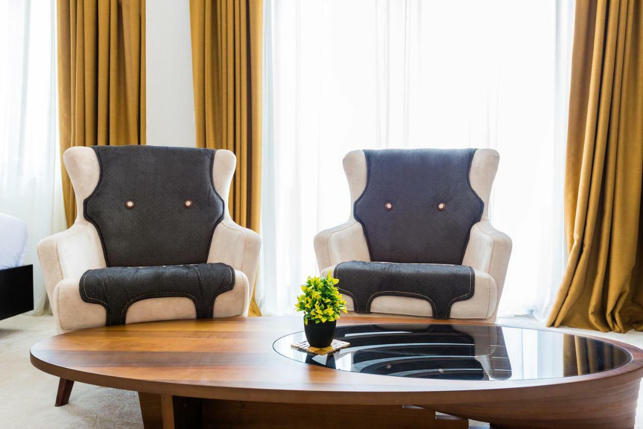 Waikiki Apartments Tivat Zewnętrze zdjęcie