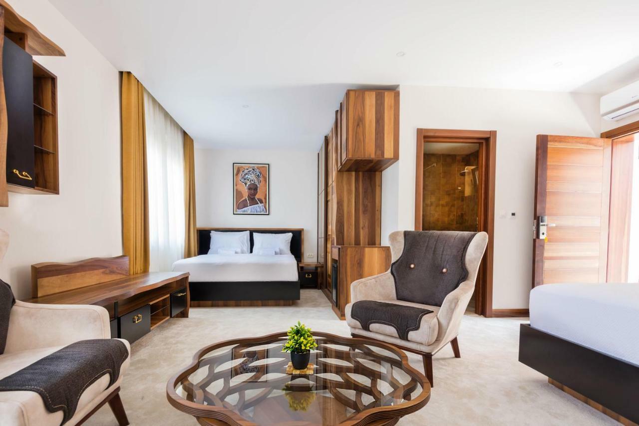 Waikiki Apartments Tivat Zewnętrze zdjęcie