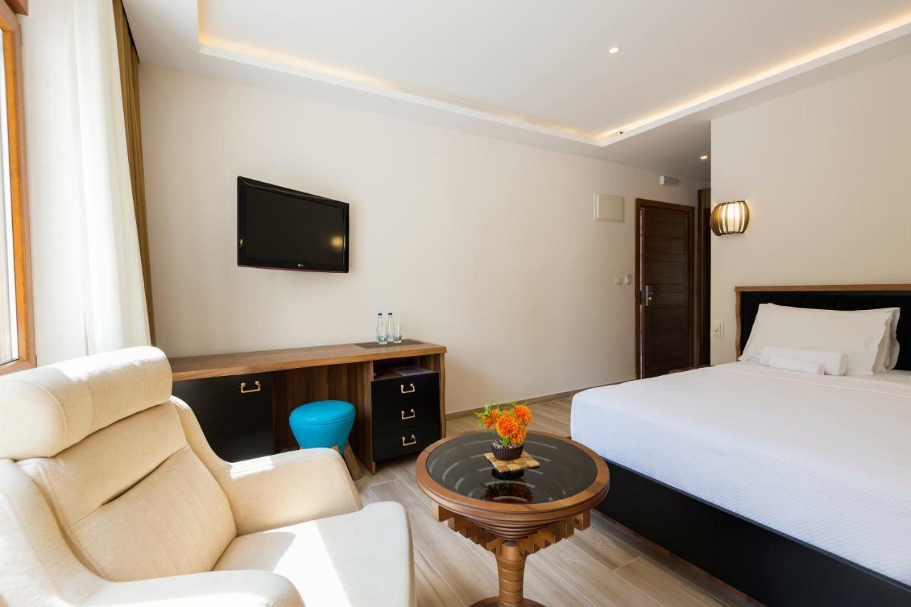 Waikiki Apartments Tivat Zewnętrze zdjęcie