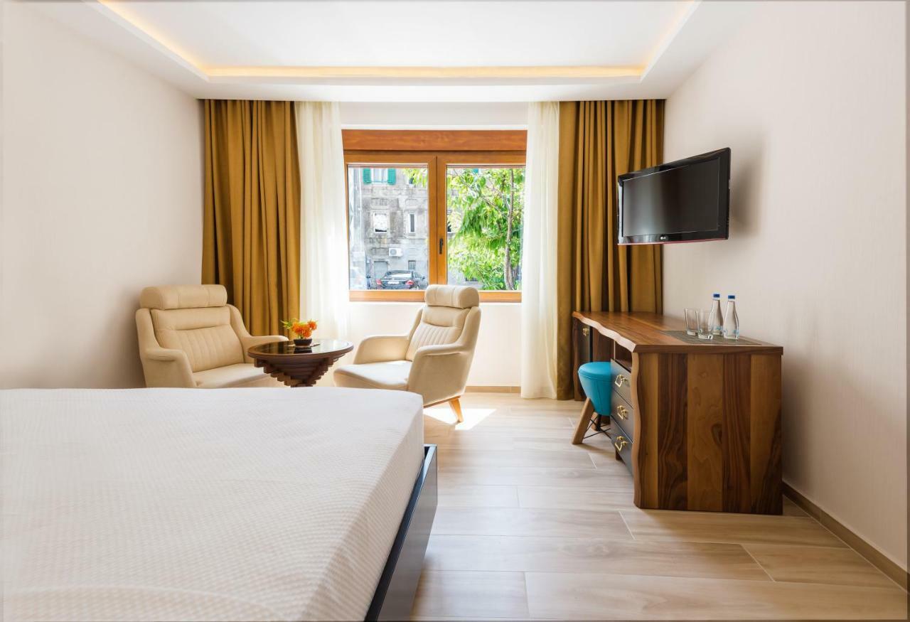 Waikiki Apartments Tivat Zewnętrze zdjęcie