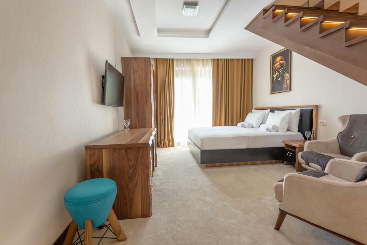 Waikiki Apartments Tivat Zewnętrze zdjęcie