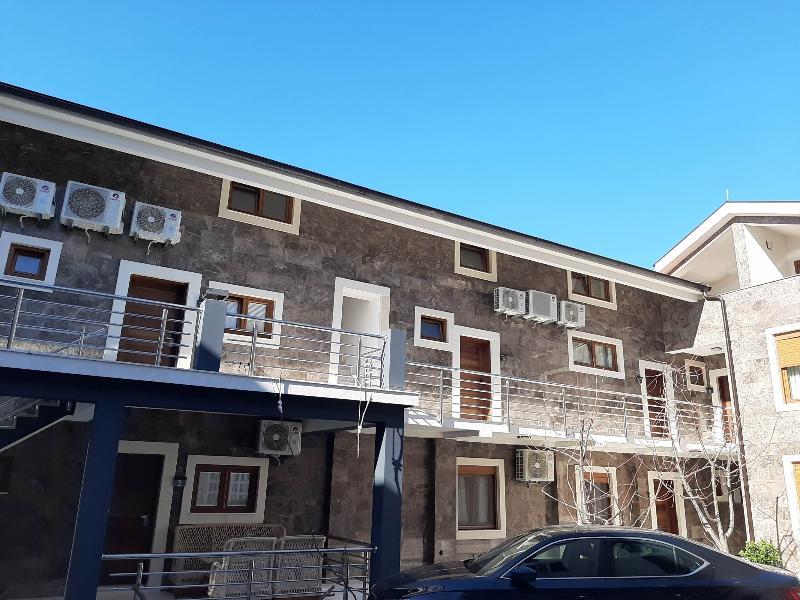 Waikiki Apartments Tivat Zewnętrze zdjęcie